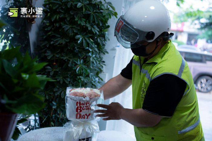 裹小遞如何助力餐飲外賣、社區(qū)團購等全品類配送？(圖2)